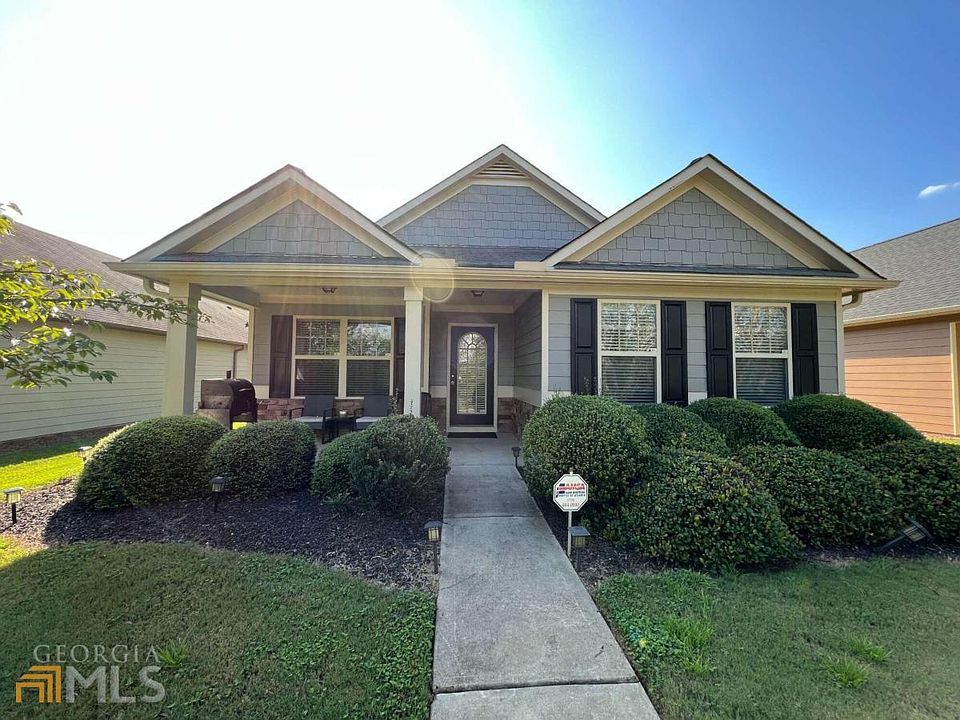 1st image of 415 Parkstone Dr