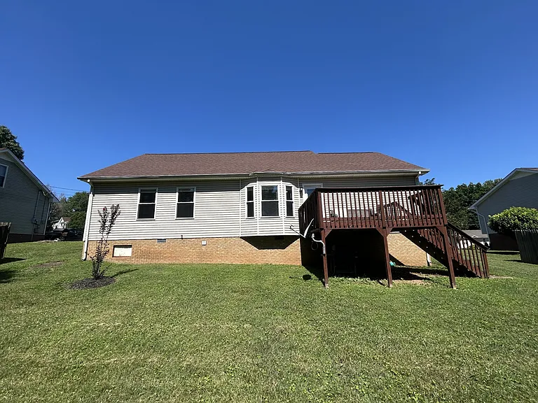 808 Leigh Ann Dr — Photo 23