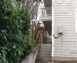 1525 SE Salmon St #1-5 — Photo 10