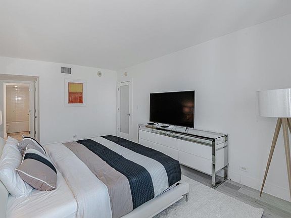 2nd image of 2301 Collins Ave APT 1505