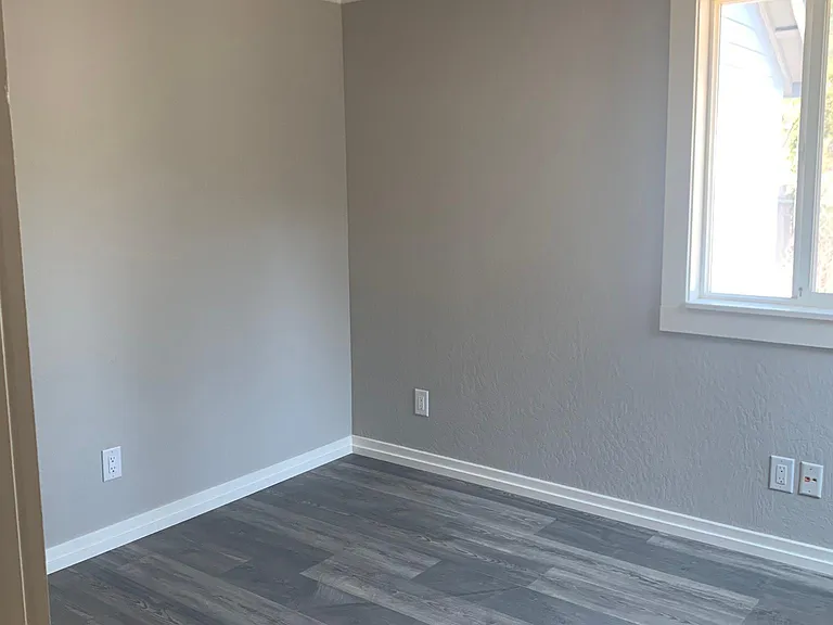 407 Berry St — Photo 15