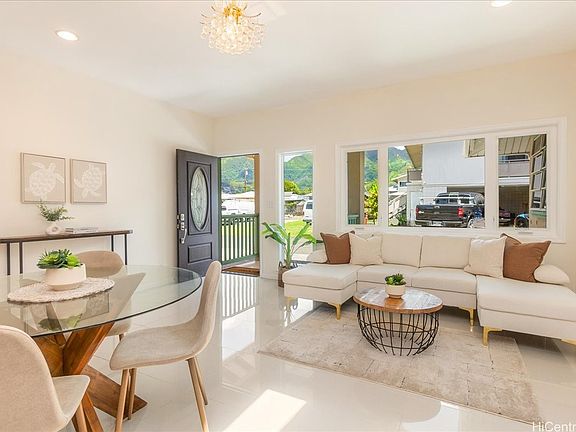 4th image of 3098 E Manoa Rd