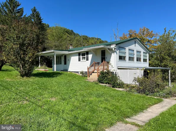 11307 Sunny Ln NE, Cumberland, MD 21502