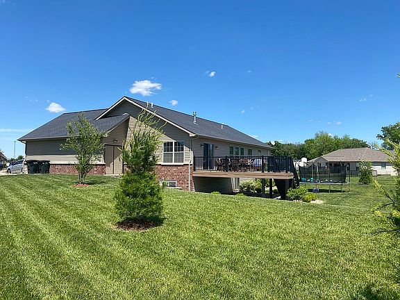 9000 s/f of sod - no seed