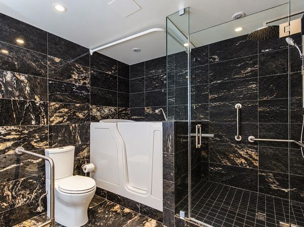 3 bedroom rental in Vancouver — photo 16