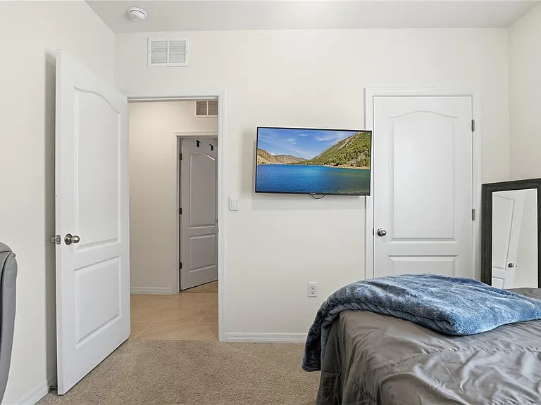 2735 Numa Falls Ave — Photo 30
