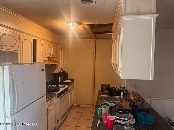 4th image of 6414 Abraham Lincoln Dr