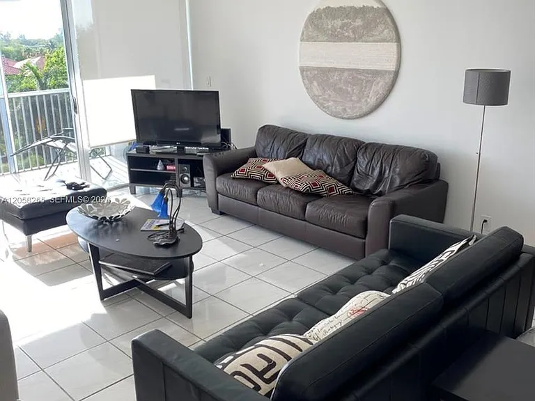 150 Ocean Lane Dr #8B — Photo 5