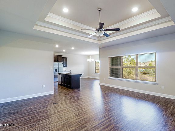 5th image of 10579 Sweet Bay Dr