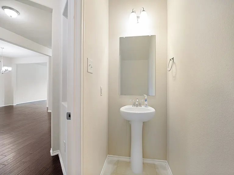 9909 Copperhead Ln — Photo 12