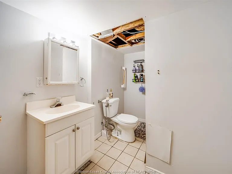 494 Rankin Ave — Photo 24