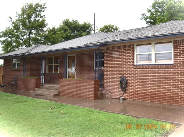 1120 County Road 80, Plainview, TX 79072