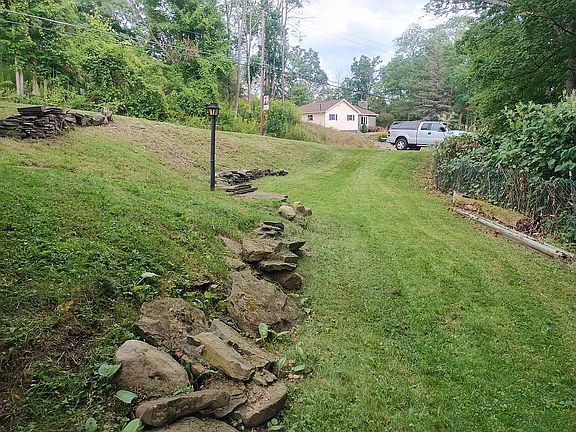 Yard towards parking area