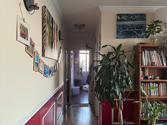 5th image of 2059 Huntington Ave APT 1615