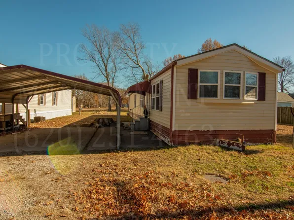 705 Cheyenne St, Coffeyville, KS 67337