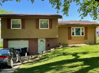 9817 Meredith Ave, Omaha, NE 68134