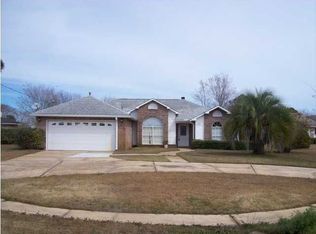 2252 Orion Lake Dr, Navarre, FL 32566