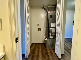 2014 E Pembroke Ave, Hampton, VA 23664