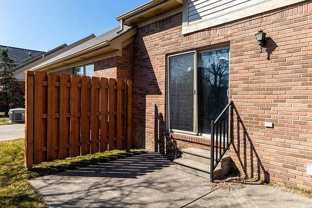 4080 April Ln #21 — Photo 4
