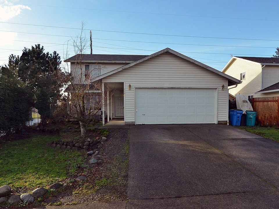1st image of 2106 NE 169th Ave