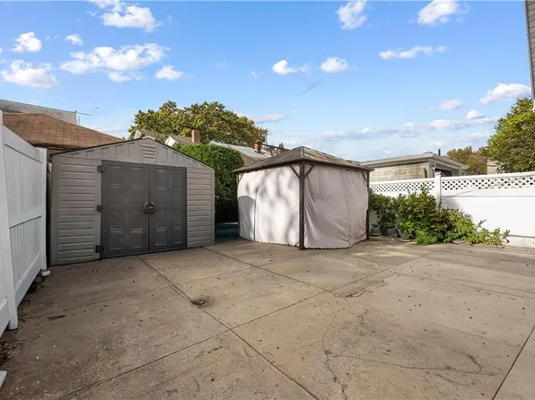 1642 East 45th Street image 16 of 25