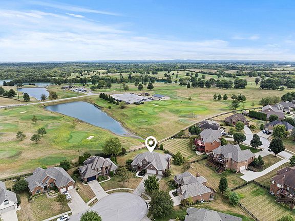 5th image of 117 Lake Point Dr