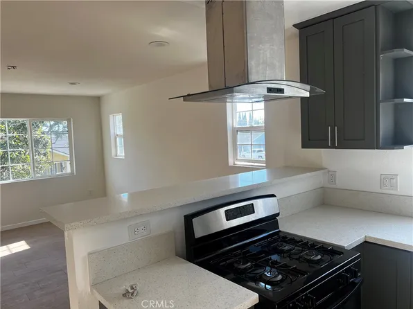 1467 Orange Ave, Long Beach, CA 90813