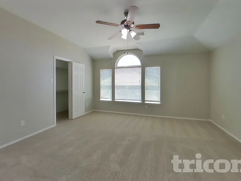 8515 Bartletts Harbor Ct — Photo 9