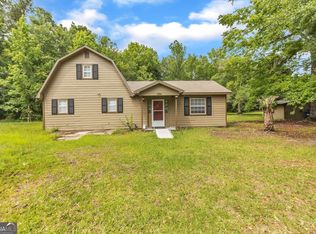 284 Landing Dr, Kingsland, GA 31548