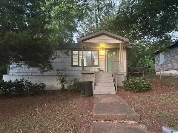 1713 Courtney Ave, Bessemer, AL 35020