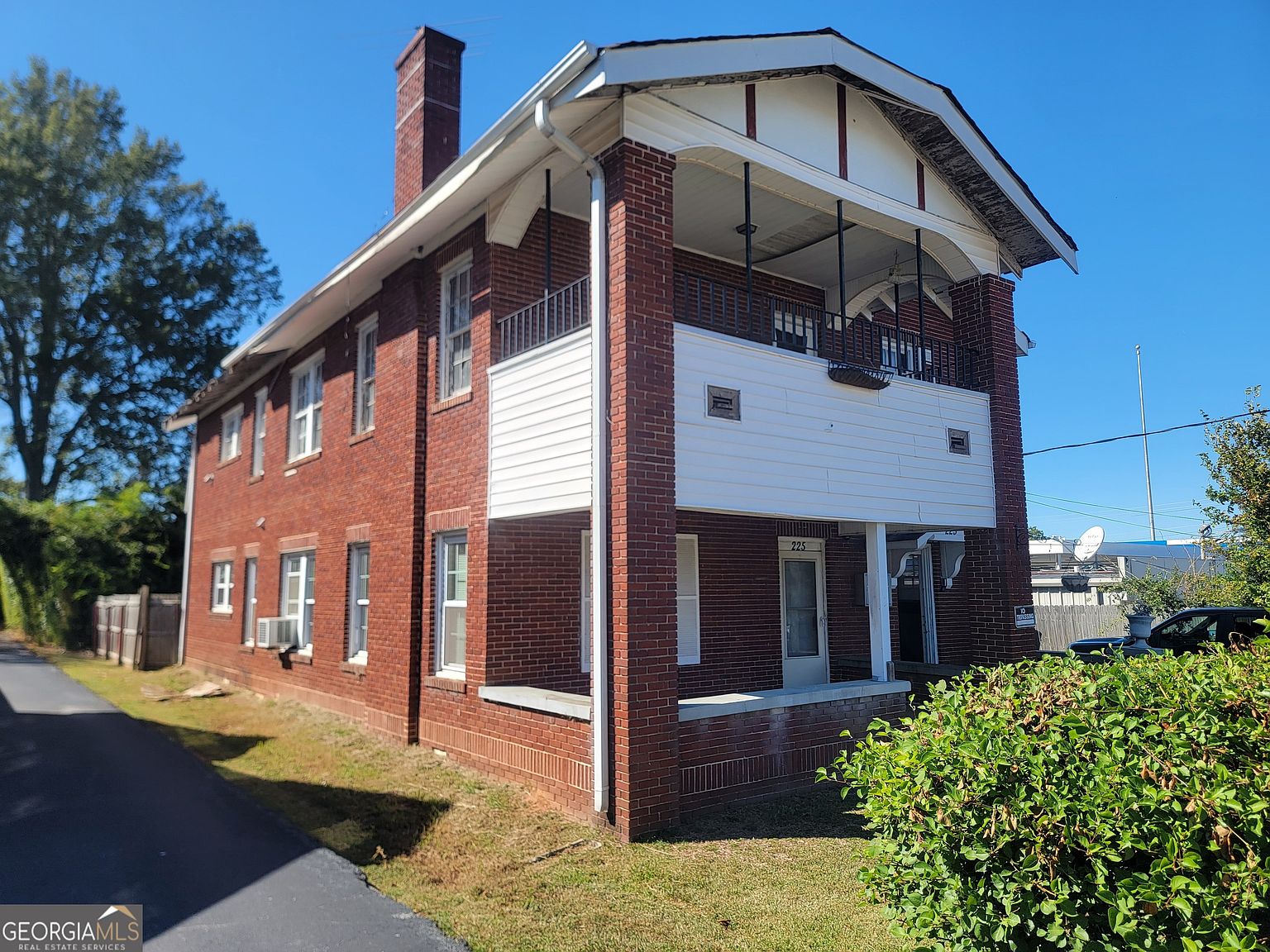 223 & 225 S 10th St, Griffin, GA 30224 | Zillow