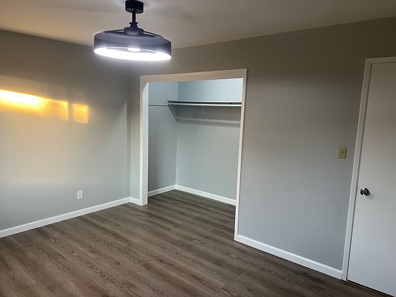 2nd image of 276 Northwoods Ave #276