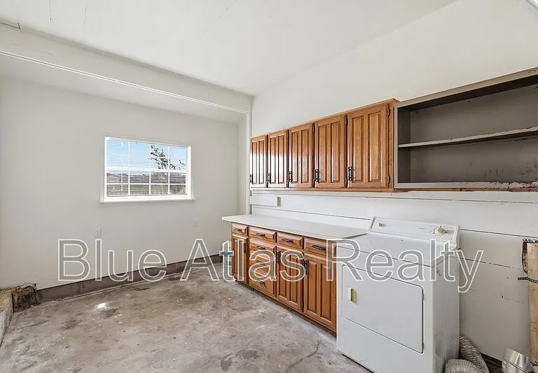 2112 Ederville Rd S — Photo 14