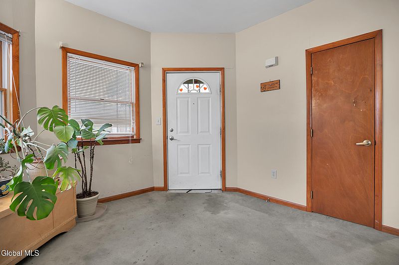 4th image of 1207 Cullen Avenue