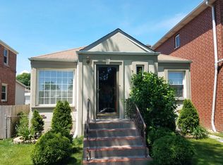 3932 N Panama Ave, Chicago, IL