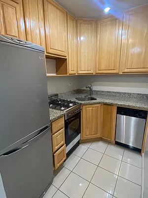 Rented by REAL New York | media 3