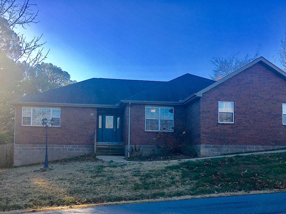 1st image of 22 Sandridge Dr