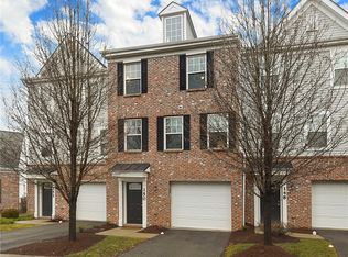 150 Watson Dr, Warrendale, PA 15086