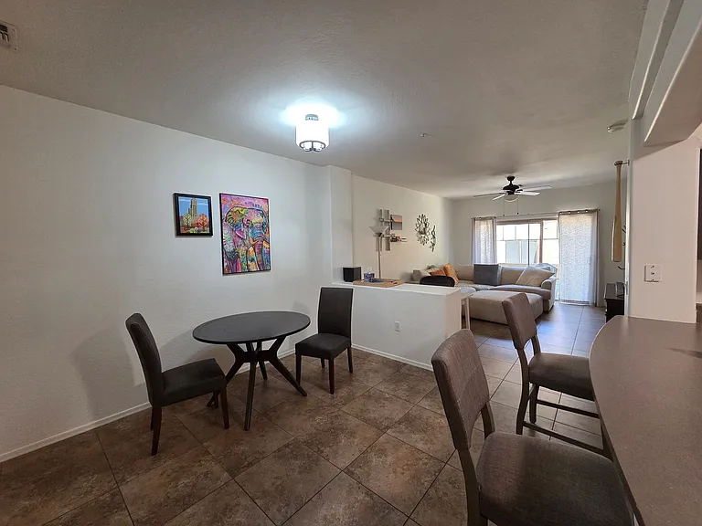 525 N Miller Rd #123 — Photo 3
