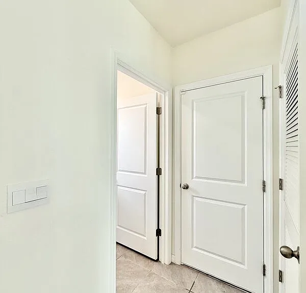 5699 Chorleywood Ln — Photo 20