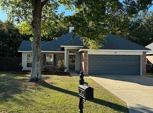 118 Windermere Cir, Youngsville, LA 70592