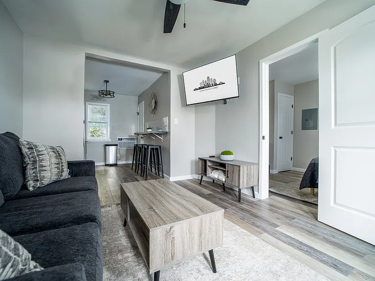2117 Highland Ave — Photo 6