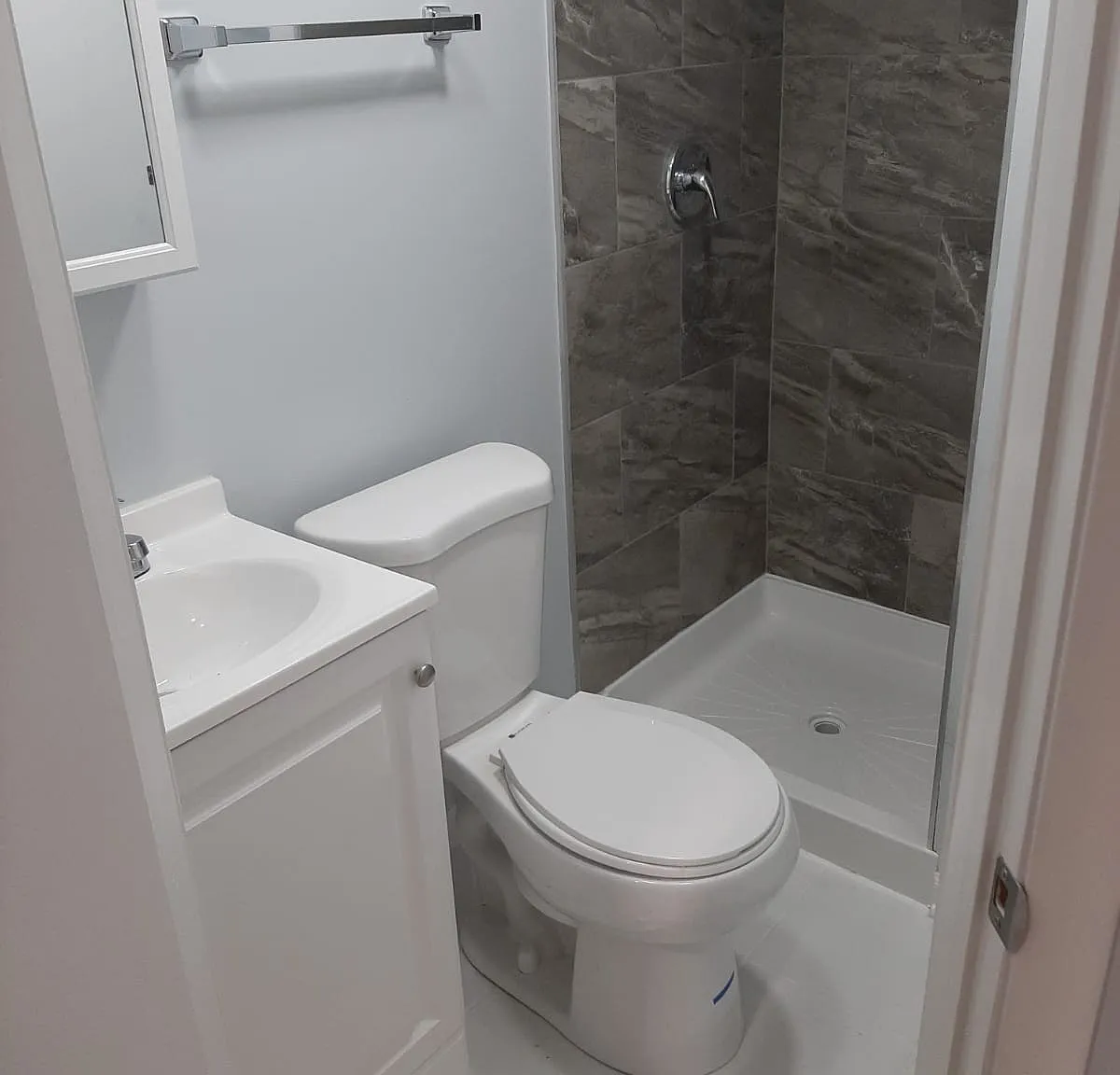 1 bed, 1000 sqft, $1,400 — Photo 3