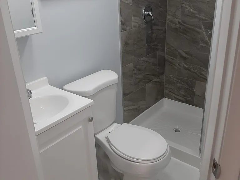 5222 N Ludlam Ave #1 — Photo 3
