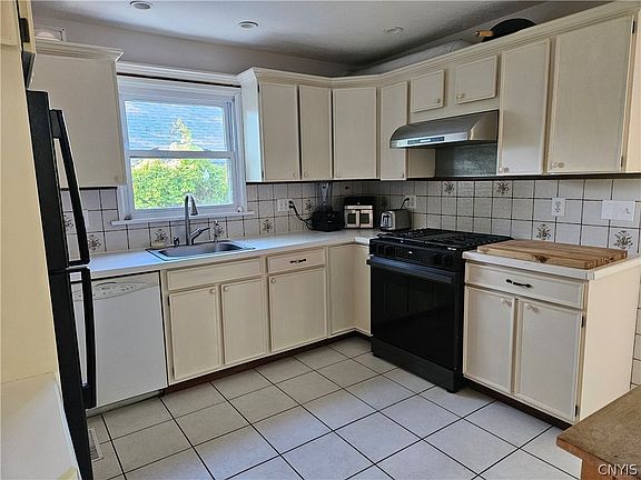 5th image of 214 Revere Rd