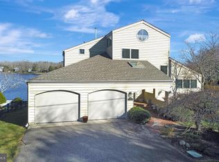 230 S Lakeshore Dr, Manahawkin, NJ 08050