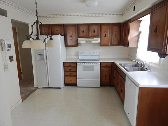 Kitchen view 1