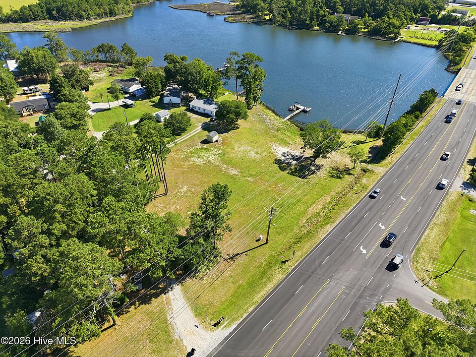 1st image of 118 Russell Cove