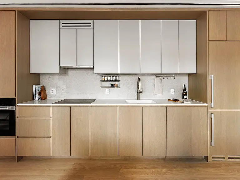 428 W 19th St #8D — Photo 3