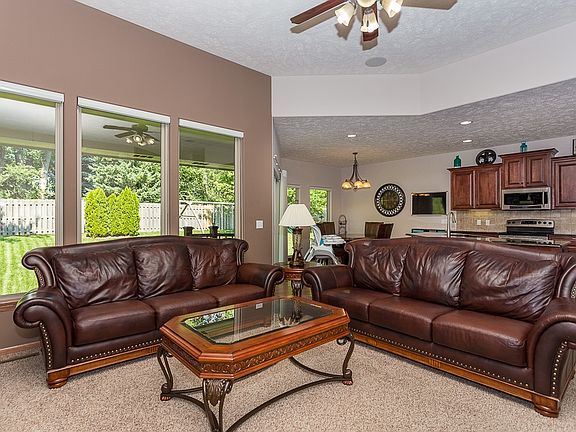 2nd image of 5622 S 165th St